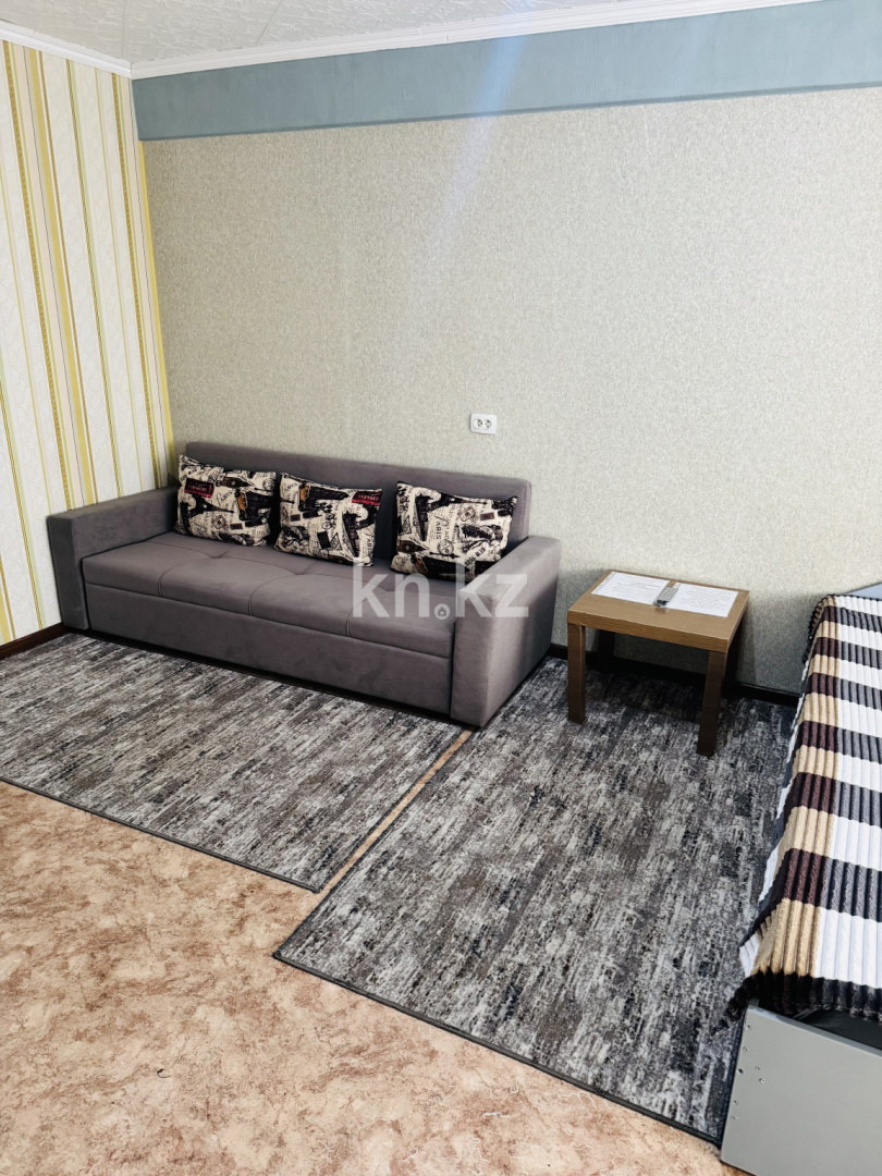 Аренда 1-комнатной квартиры посуточно, 30 м², пр. Назарбаева, дом  11 - Продажа квартир в Усть-Каменогорске фото 4 из 10
