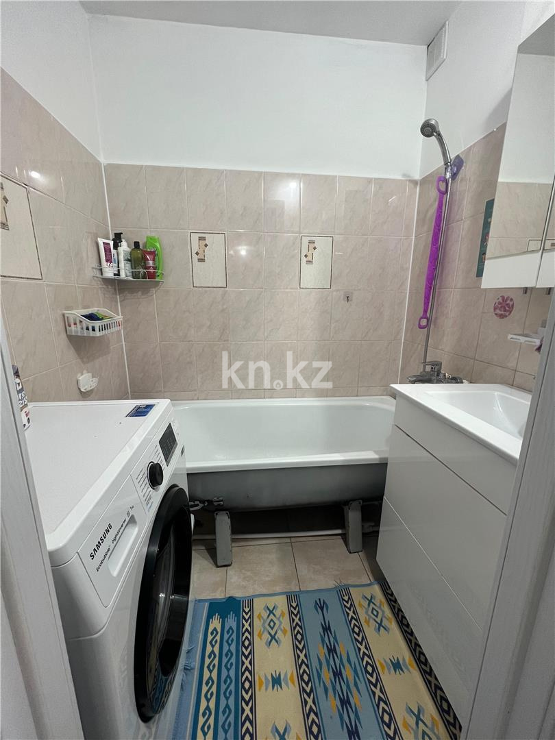 Продажа 3-комнатной квартиры, 69 м², мкр-н Голубые Пруды в Караганде - фото 9