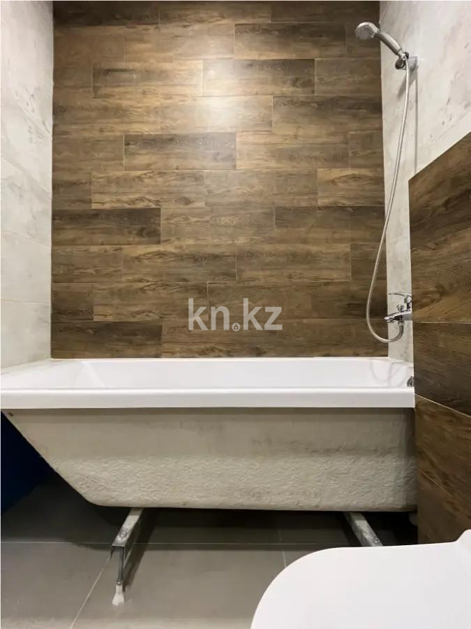 Продажа 1-комнатной квартиры, 32 м², пр. Аль-Фараби, дом  76 - Продажа  однокомнатных квартир в Астане без посредников с фото фото 2 из 4