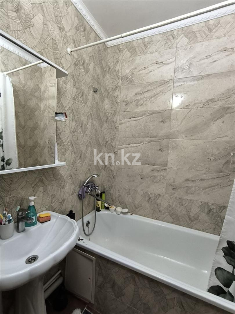 Продажа 2-комнатной квартиры, 70 м², пр. Шахтеров, дом  60 - Продажа квартир в Караганде фото 9 из 12