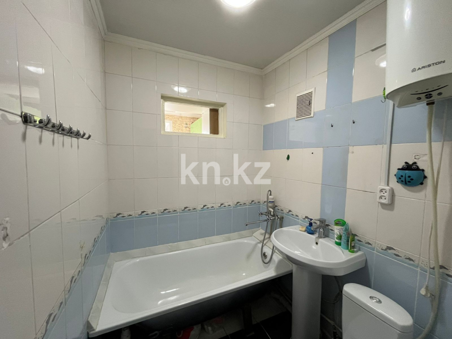 Продажа 2-комнатной квартиры, 43 м², мкр-н 17 - Продажа  двухкомнатных квартир в Караганде фото 10 из 10