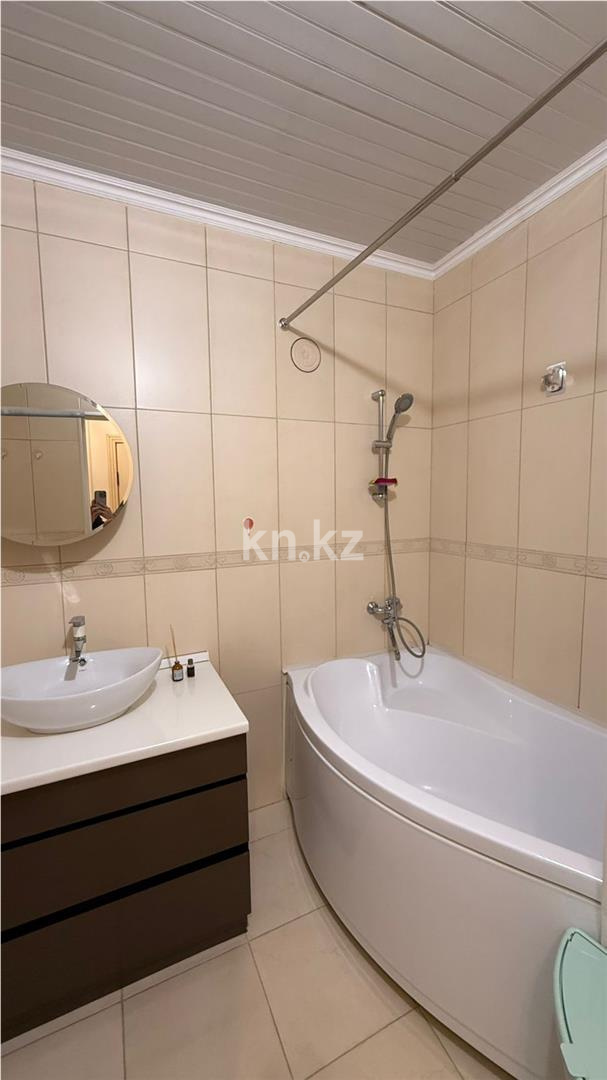 Продажа 2-комнатной квартиры, 74 м², ул. Туркестан в Астане - фото 7