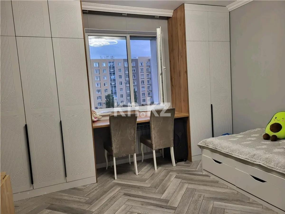 Продажа 3-комнатной квартиры, 70 м², пр. Улы Дала, дом  63 в Астане - фото 2