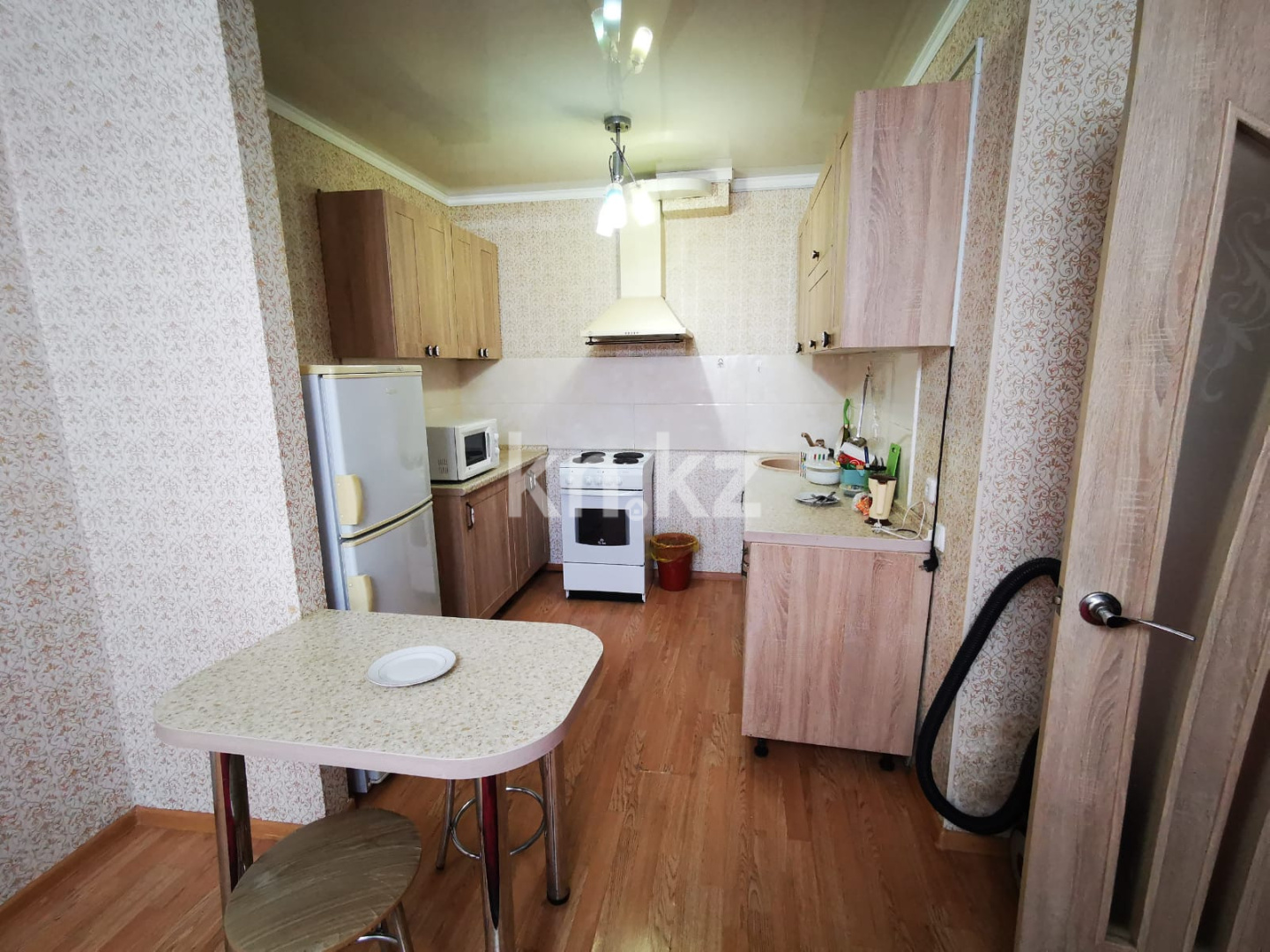 Аренда 2-комнатной квартиры, 50 м², ул. Е-319, дом  2 - Аренда  двухкомнатных квартир помесячно в Астане фото 1 из 8