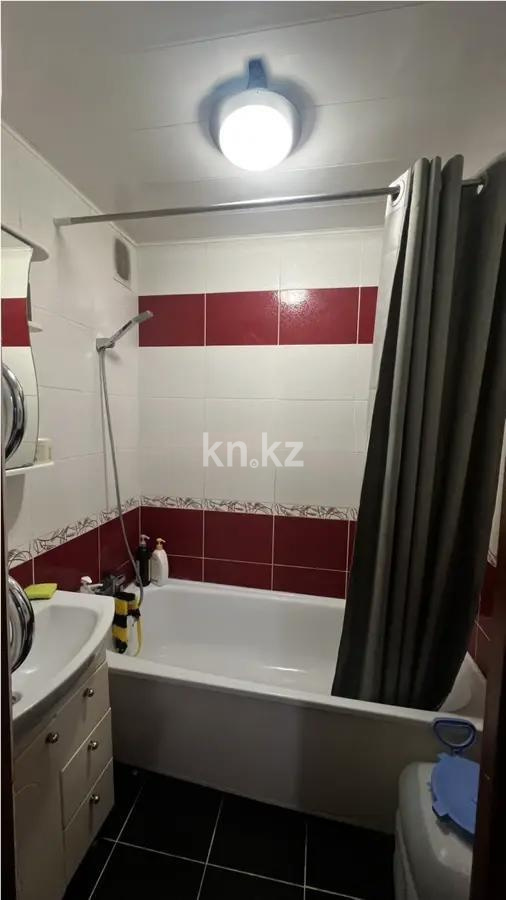 Продажа 4-комнатной квартиры, 76 м² - Продажа квартир от собственников в Караганде - страница 3 фото 6 из 8