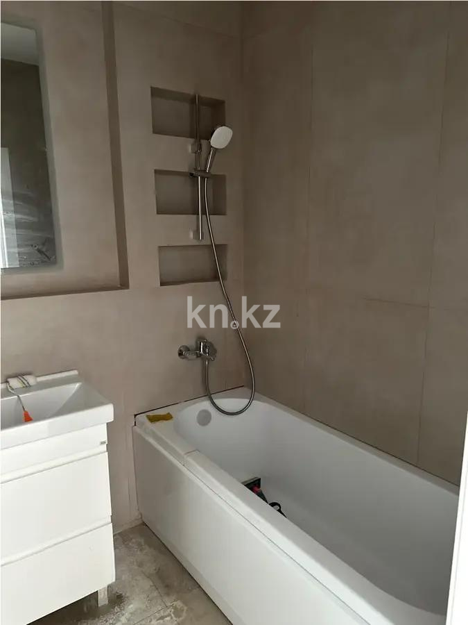 Продажа 2-комнатной квартиры, 73 м², мкр-н Кайрат, дом  303/4 в Алматы - фото 4