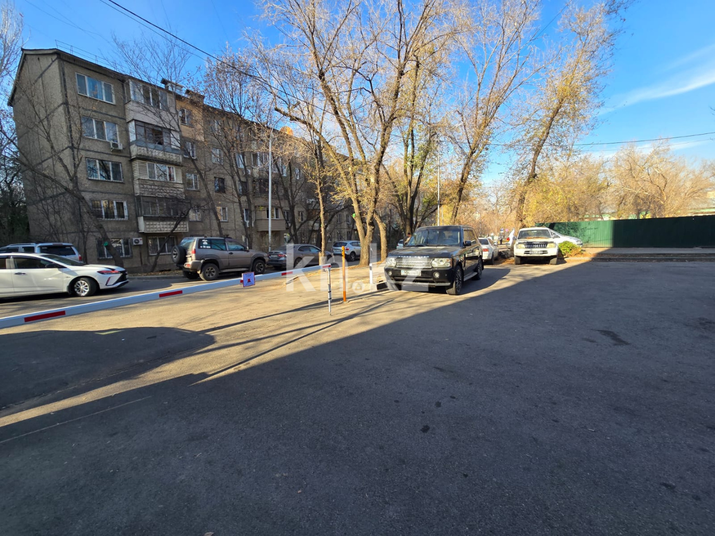 Продажа 2-комнатной квартиры, 43 м², мкр-н Аксай-2 в Алматы - фото 9