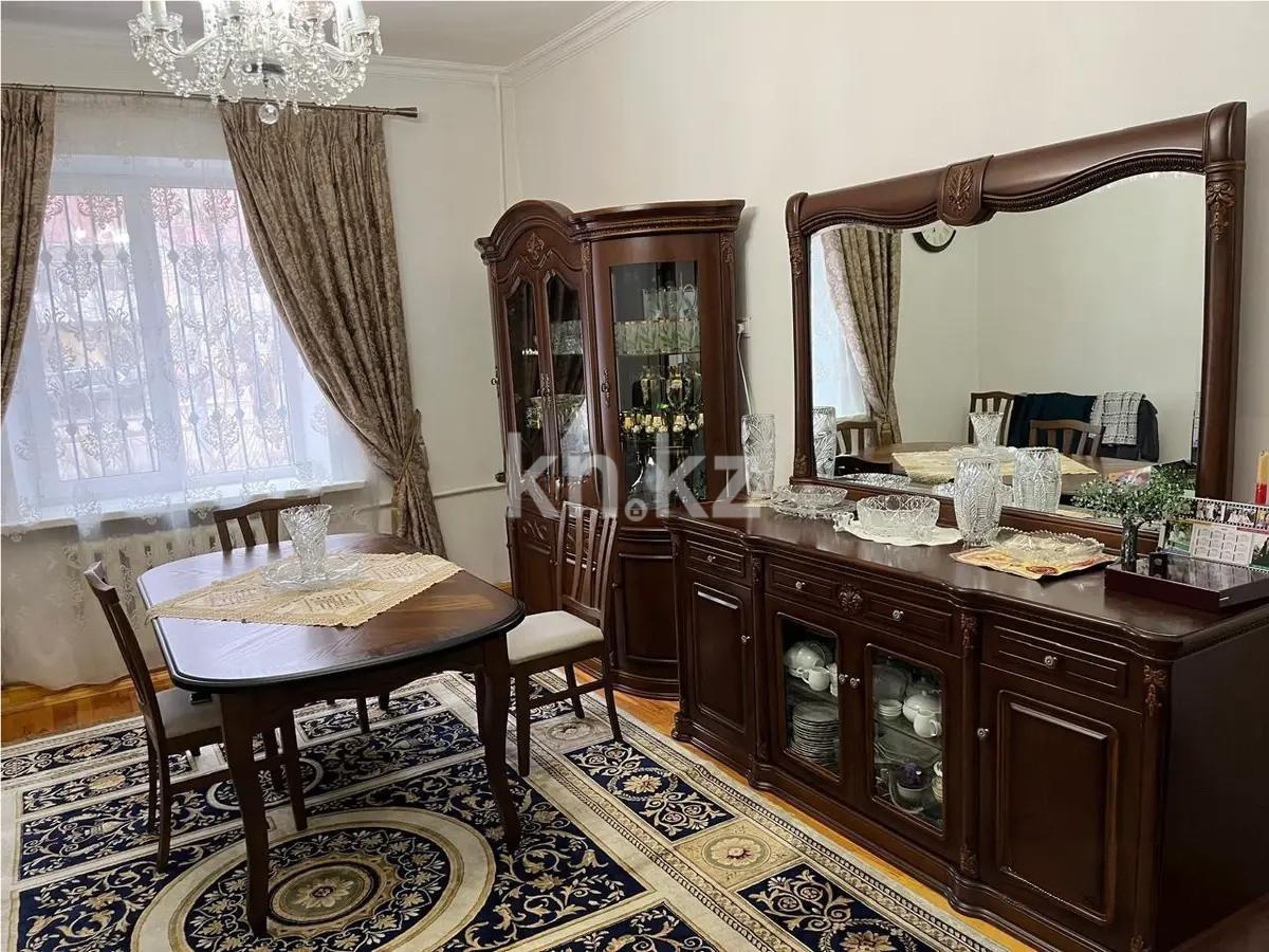 Продажа 3-комнатной квартиры, 82 м², ул. Абая, дом  21 - Продажа квартир в Караганде фото 1 из 5