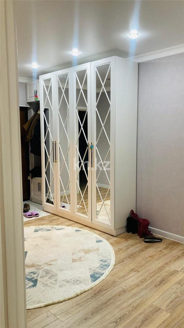 Продажа 3-комнатной квартиры, 84 м², ул. Сатыбалдина - Продажа  трехкомнатных квартир в Караганде фото 22 из 26