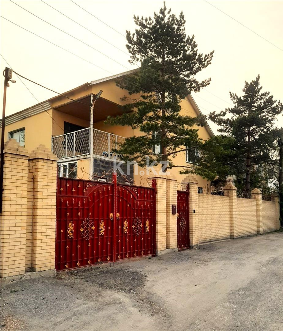Продажа 6-комнатного дома, 200.7 м² - Продажа пятикомнатных и более домов, коттеджей в Караганде фото 1 из 15