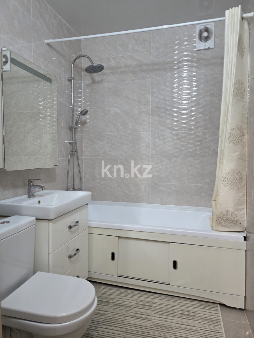 Продажа 3-комнатной квартиры, 88 м², ул. Сауран, дом  5г в Астане - фото 11