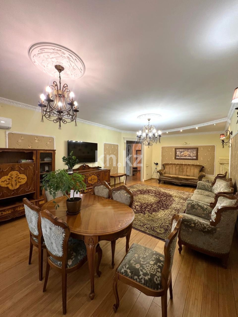 Продажа 4-комнатной квартиры, 155 м² в Алматы