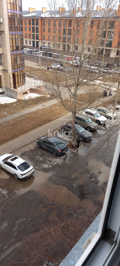 Продажа 4-комнатной квартиры, 82.7 м² - Продажа квартир в Караганде фото 1 из 12