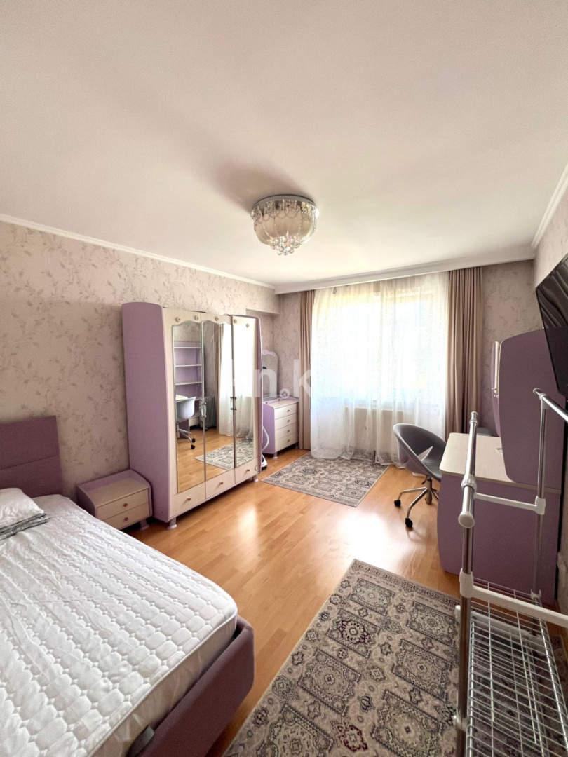 Продажа 5-комнатной квартиры, 200 м², пр. Абая, дом  45/2 - Республики - Продажа  пятикомнатных квартир в Астане фото 6 из 24