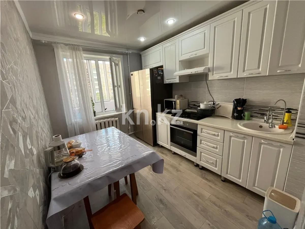 Продажа 3-комнатной квартиры, 73 м², мкр-н Восток-3, дом  17 в Караганде - фото 4