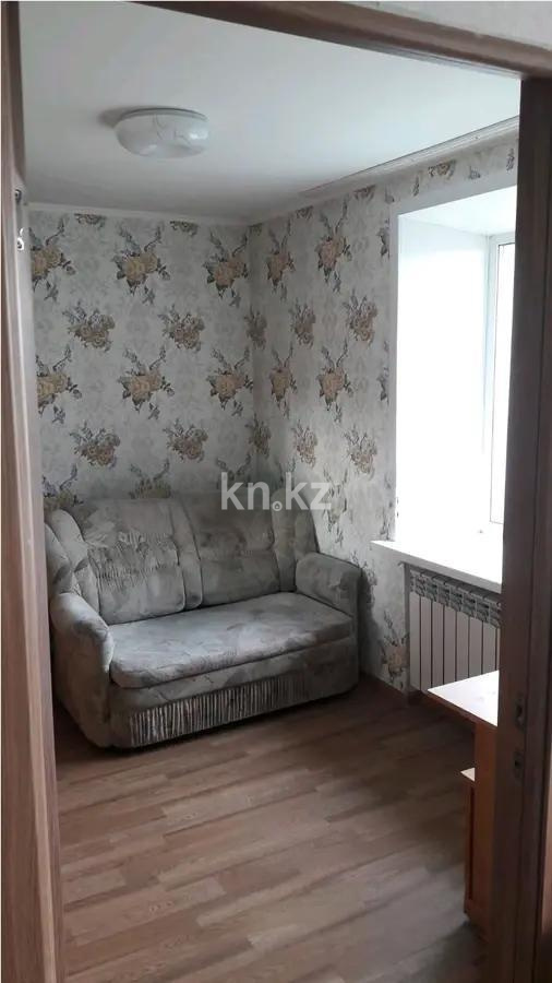 Продажа 4-комнатной квартиры, 70 м², ул. Аманжолова, дом  23 - Продажа  четырехкомнатных квартир в Караганде без посредников фото 1 из 5