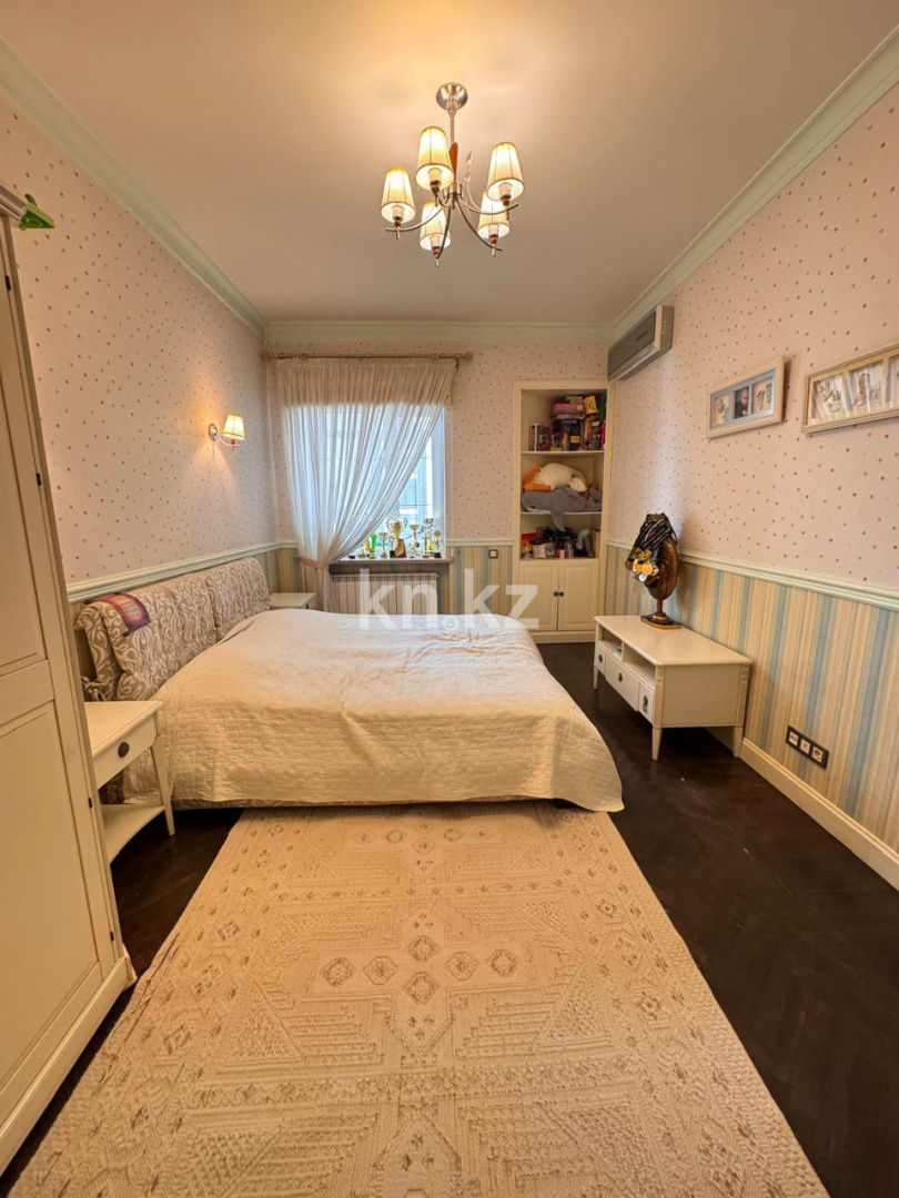 Продажа 5-комнатной квартиры, 206.5 м², ул. Ташенова в Астане - фото 18