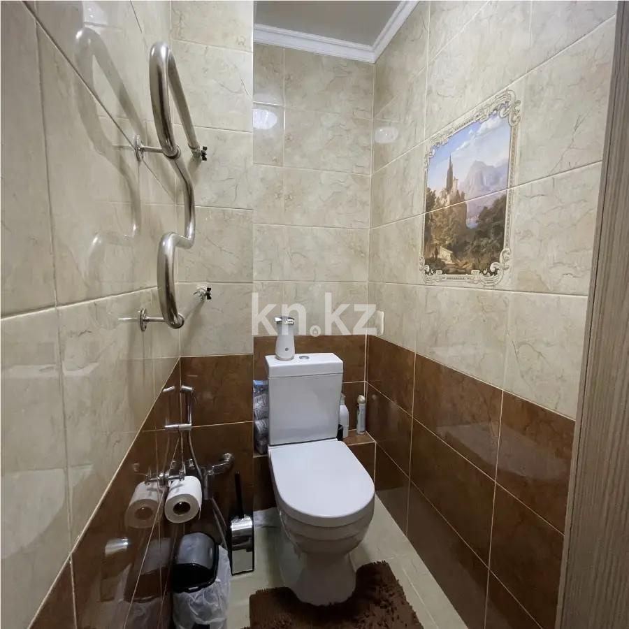 Продажа 3-комнатной квартиры, 80 м², ул. Доспановой, дом  2 в Астане - фото 4