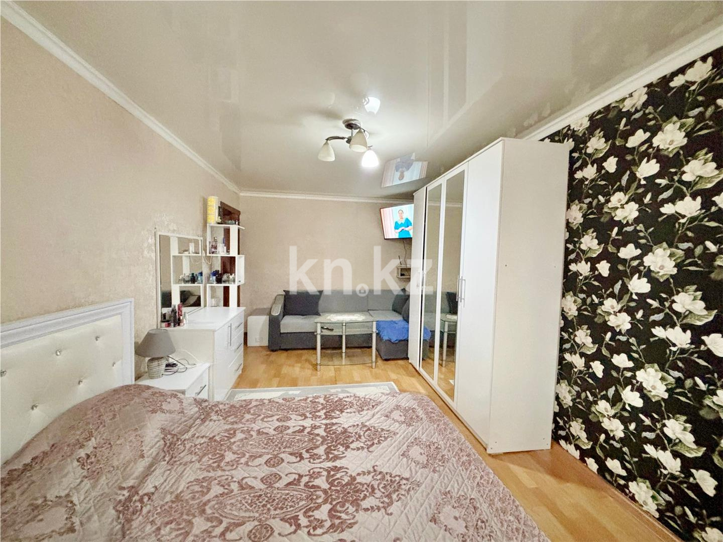 Продажа 1-комнатной квартиры, 30 м², мкр-н 23 - Продажа  однокомнатных квартир в Караганде фото 2 из 12