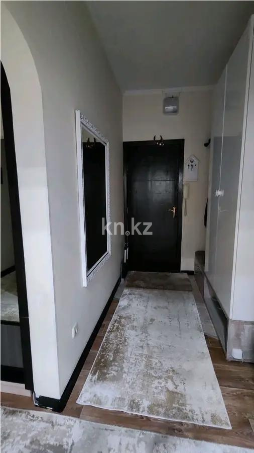 Продажа 3-комнатной квартиры, 65.4 м², мкр-н Аксай-4, дом  88 в Алматы - фото 4