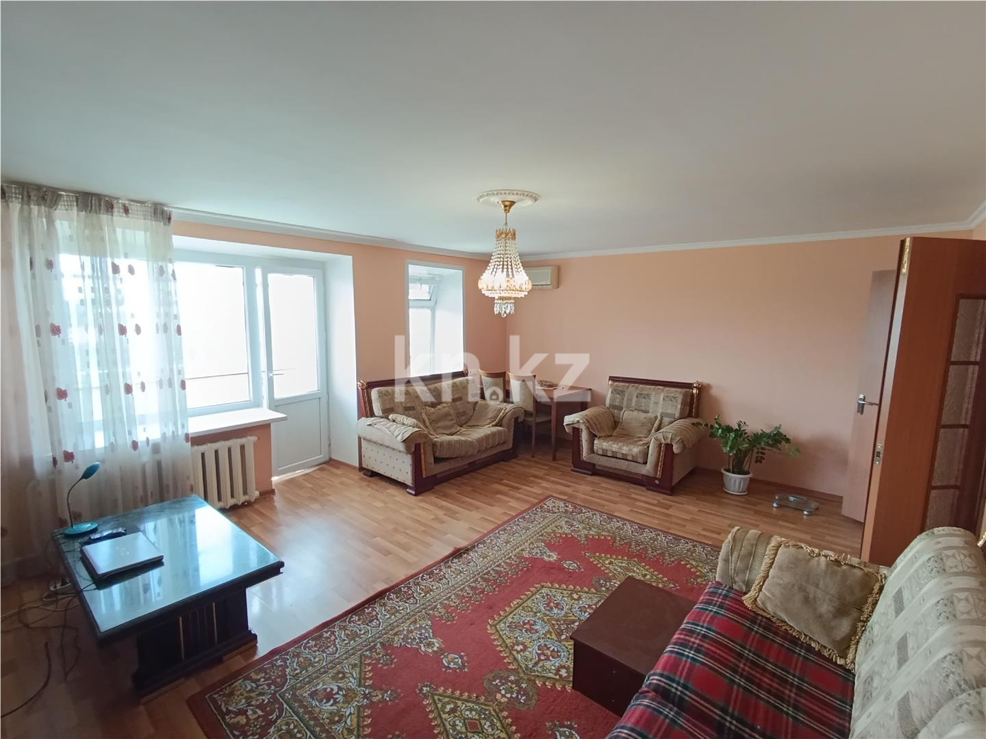 Продажа 3-комнатной квартиры, 75 м², ул. Маметовой, дом  121 - Продажа квартир в Караганде фото 1 из 18