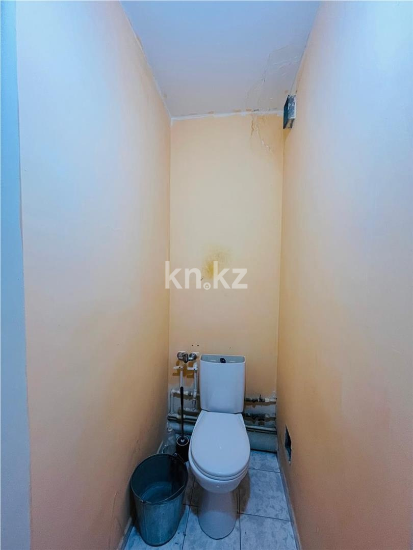 Продажа 2-комнатной квартиры, 65 м² - Продажа квартир в блочном доме в Караганде фото 2 из 8