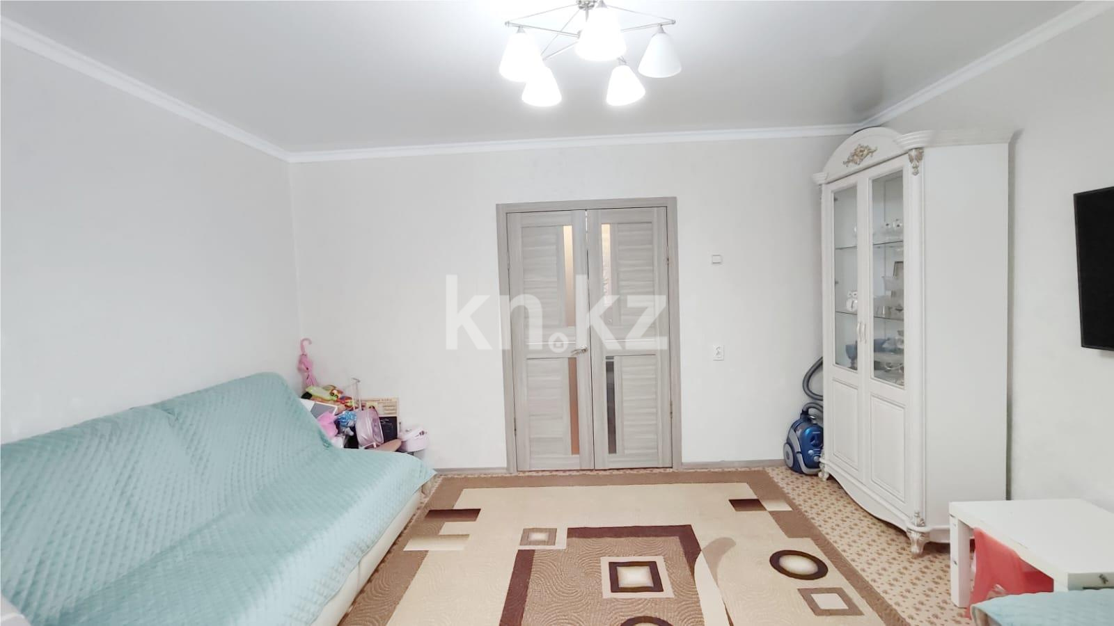 Продажа 3-комнатной квартиры, 72 м², мкр-н Восток-3 в Караганде - фото 2