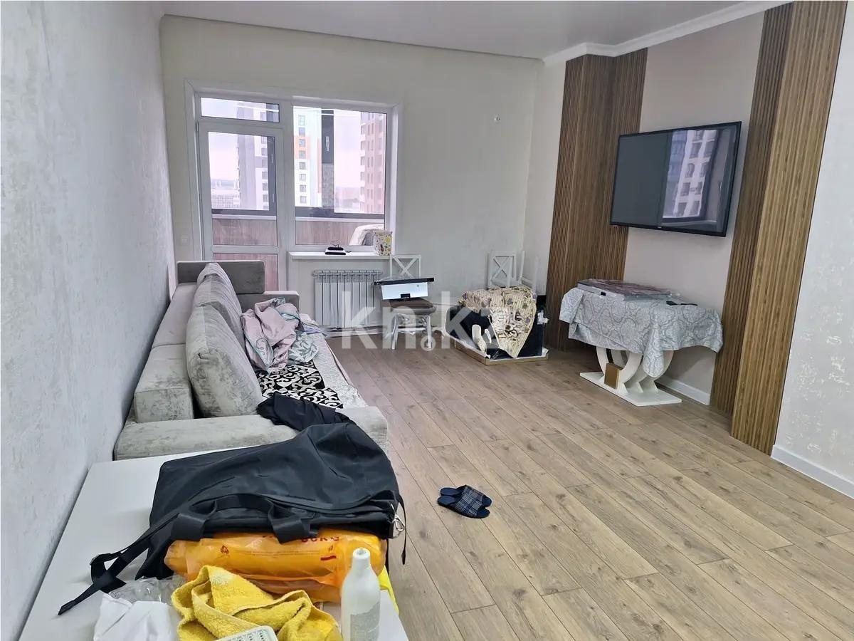 Продажа 3-комнатной квартиры, 75 м², пр. Шахтеров, дом  52Б - Продажа  трехкомнатных квартир в Караганде фото 1 из 6
