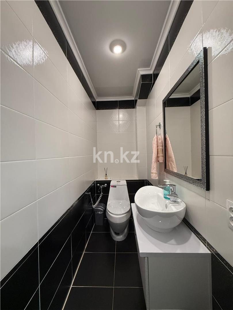 Продажа 3-комнатной квартиры, 103 м² - Продажа трехкомнатных квартир в блочном доме в Караганде фото 24 из 29