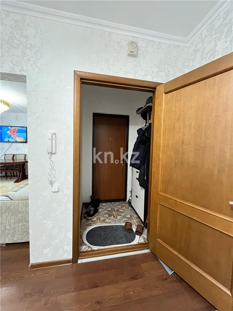 Продажа 5-комнатной квартиры, 94 м², мкр-н Голубые Пруды - Продажа  пятикомнатных квартир в Караганде фото 30 из 33