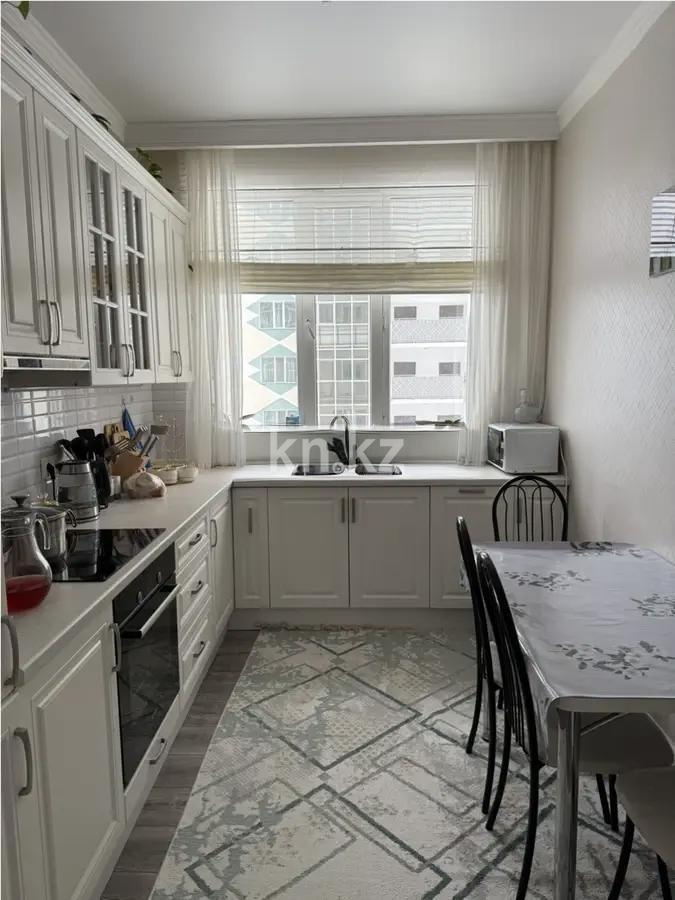 Продажа 3-комнатной квартиры, 90 м², пр. Кошкарбаева, дом  32/2 в Астане - фото 2