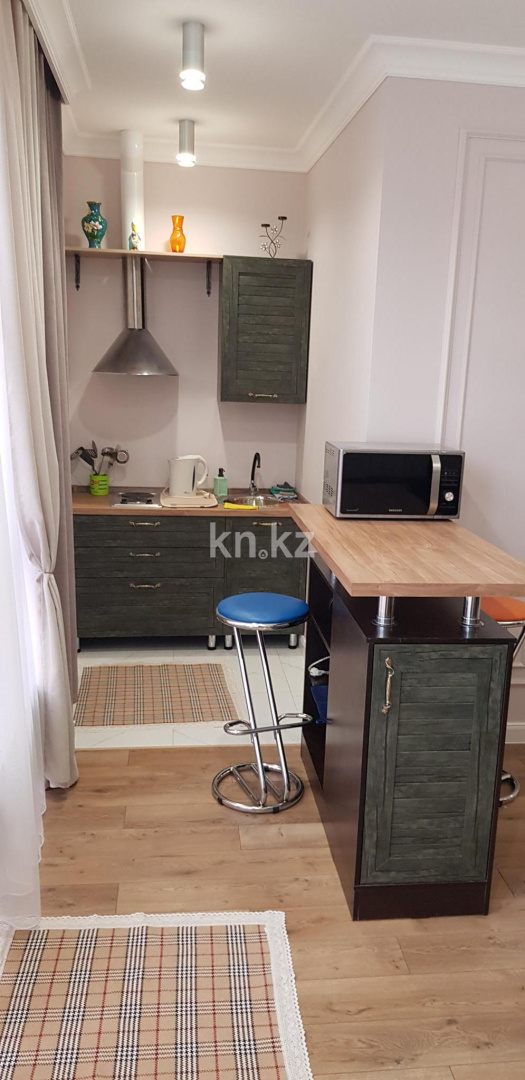 Аренда 1-комнатной квартиры посуточно, 40 м², пр. Шахтеров, дом  52б - Аренда квартир посуточно в Караганде с фото фото 5 из 19