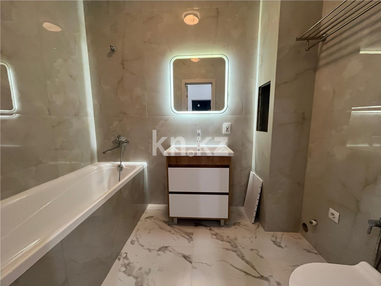 Продажа 2-комнатной квартиры, 58 м², пр. Шахтеров, дом  20/4 - Продажа квартир в Караганде фото 10 из 15