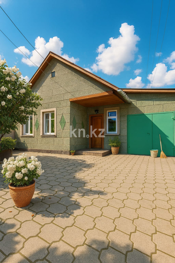 Продажа 3-комнатного дома, 66 м², ул. Четская, дом  166 - Продажа домов и коттеджей в Караганде без посредников фото 1 из 23