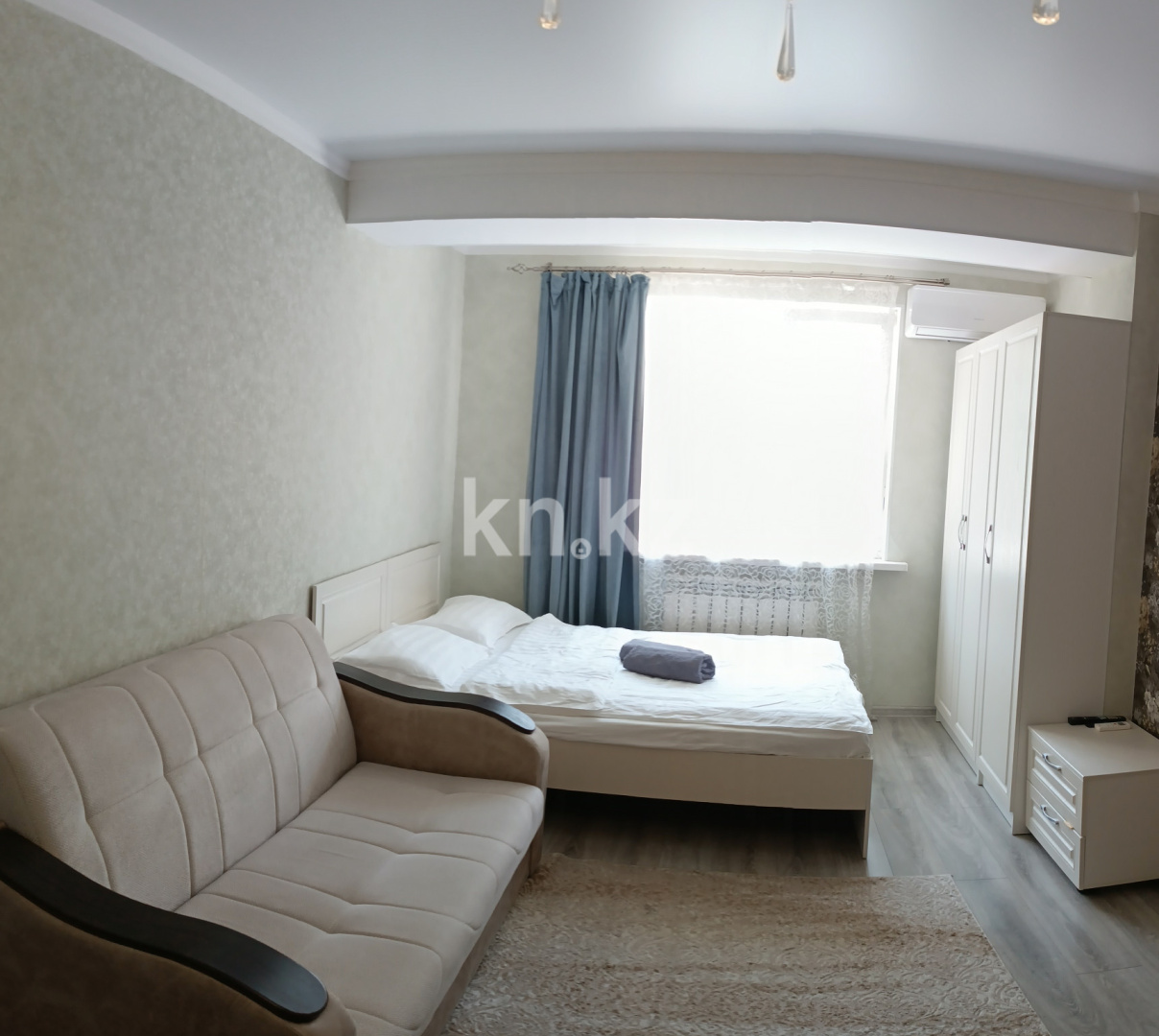 Аренда 1-комнатной квартиры посуточно, 33 м², ул. Шевченко, дом  85 - Сейфуллина - Аренда квартир посуточно в Алматы с фото фото 1 из 7
