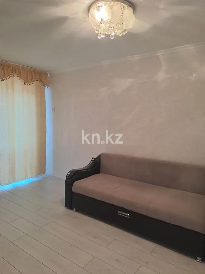 Продажа 2-комнатной квартиры, 42 м², мкр-н 12, дом  5 - Продажа  двухкомнатных квартир в Караганде без посредников с фото фото 1 из 4