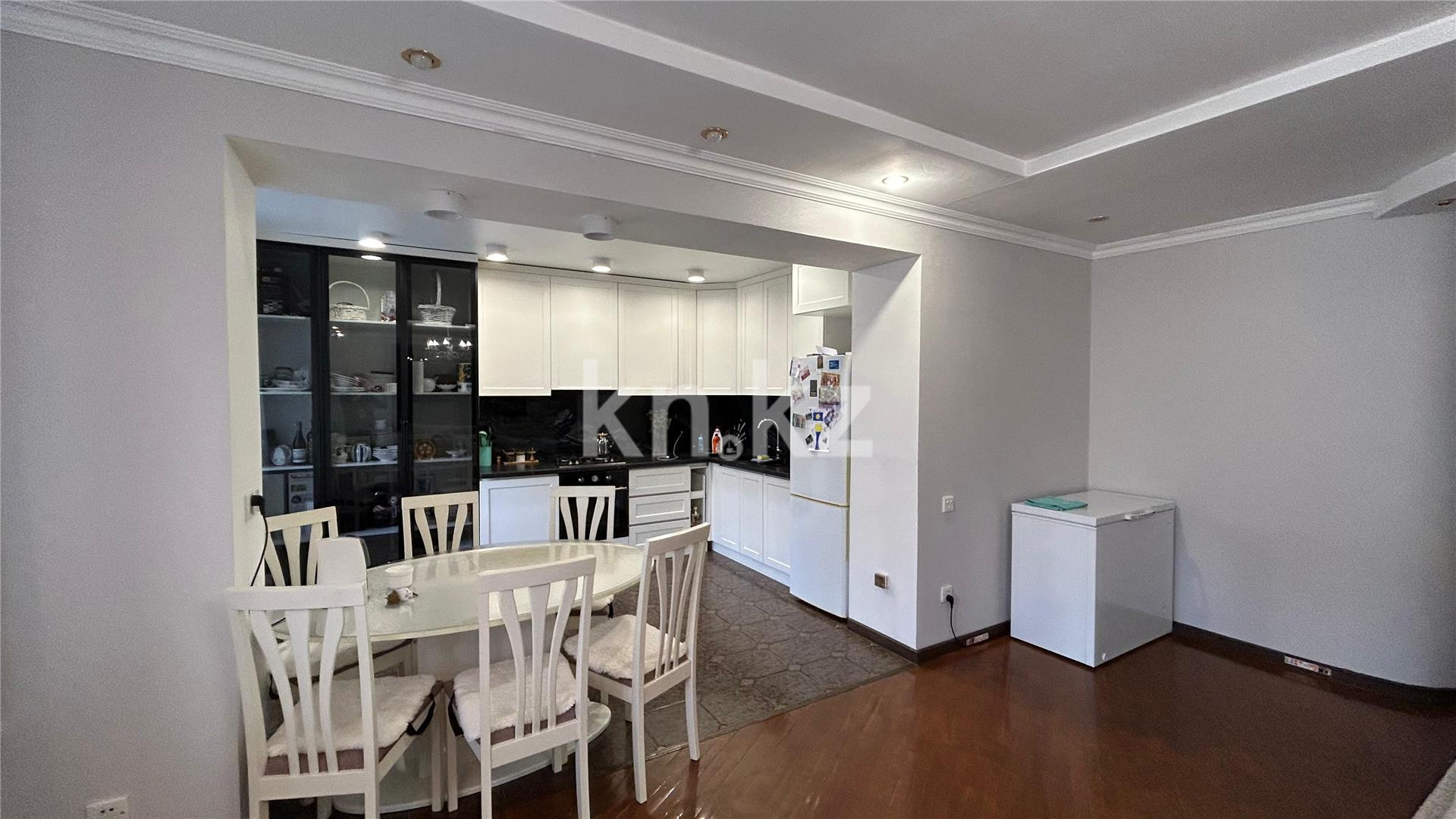 Продажа 4-комнатной квартиры, 137 м², ул. Алиханова - Продажа  четырехкомнатных квартир в Караганде фото 10 из 23