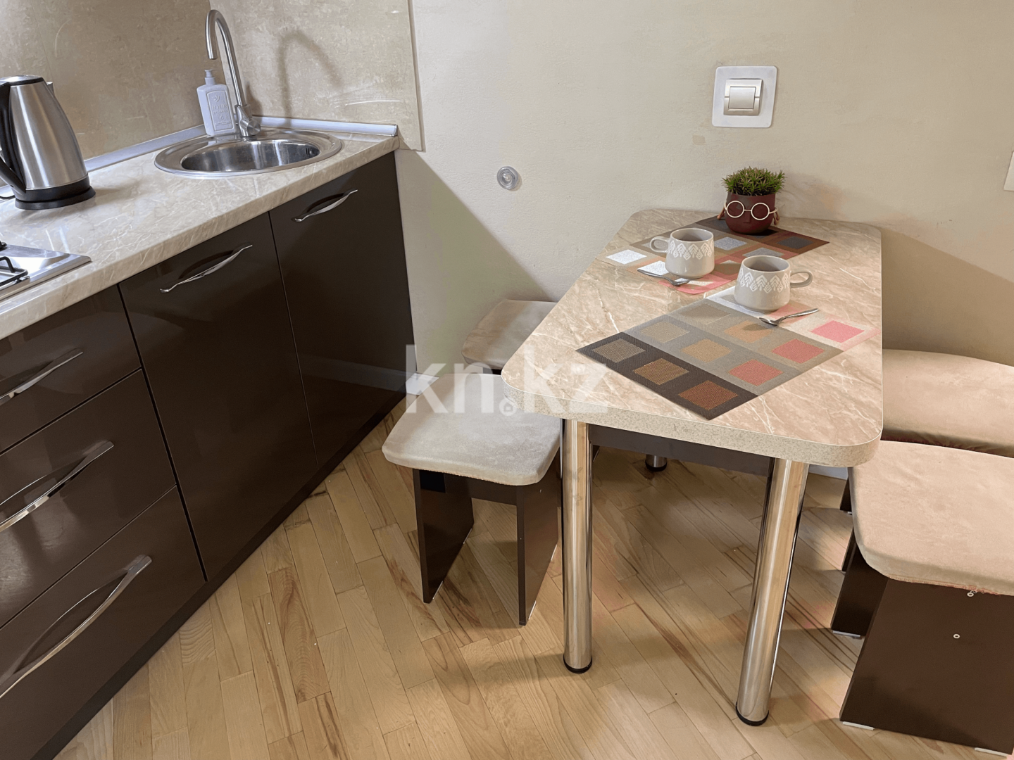 Аренда 1-комнатной квартиры посуточно, 40 м² в Алматы - фото 11