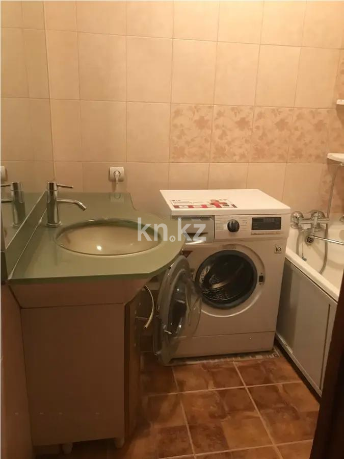 Продажа 3-комнатной квартиры, 68 м², мкр-н Аксай-4, дом  82 - Продажа  трехкомнатных квартир в Алматы фото 4 из 4