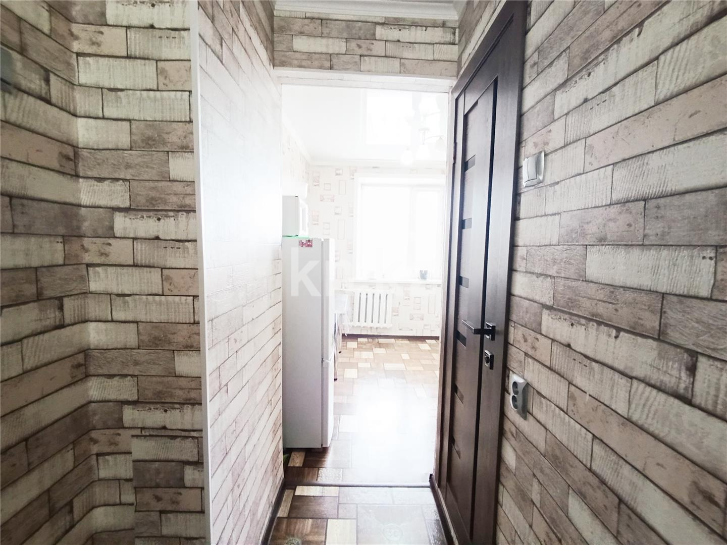 Продажа 1-комнатной квартиры, 38 м², мкр-н Степной-4, дом  27 - Продажа  однокомнатных квартир в Караганде с фото фото 11 из 15