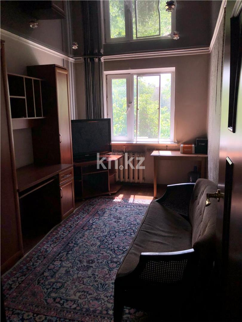 Продажа 4-комнатной квартиры, 76 м², 2 кв-л в Караганде - фото 8