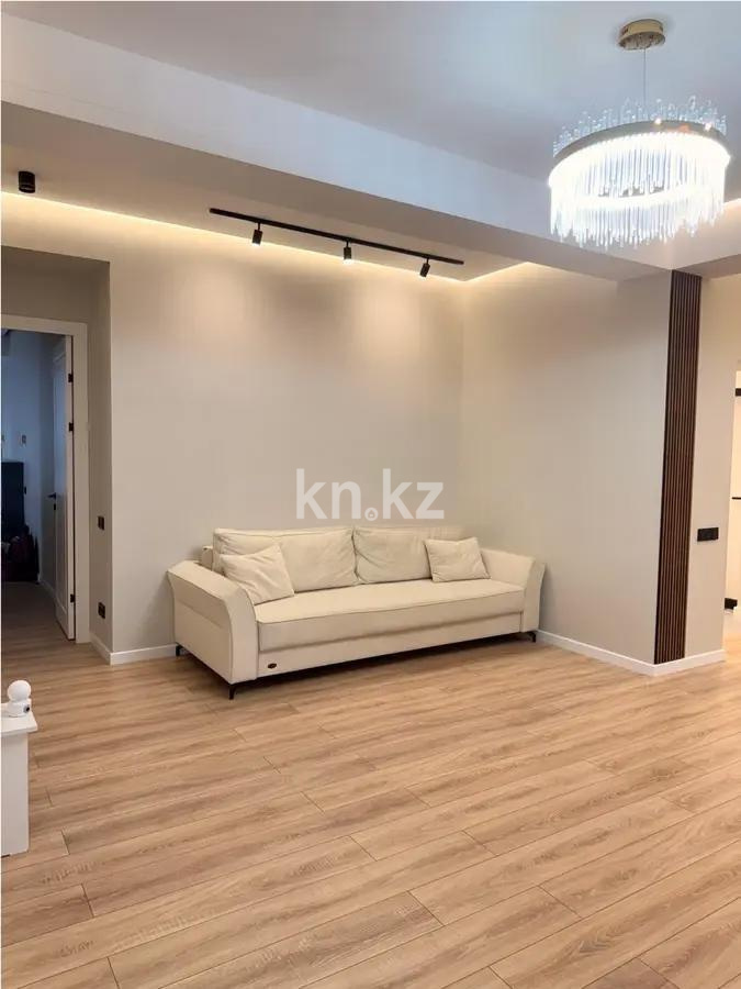 Продажа 4-комнатной квартиры, 108.4 м², пр. Абая, дом  164/8 - Продажа квартир в Алматы фото 1 из 7