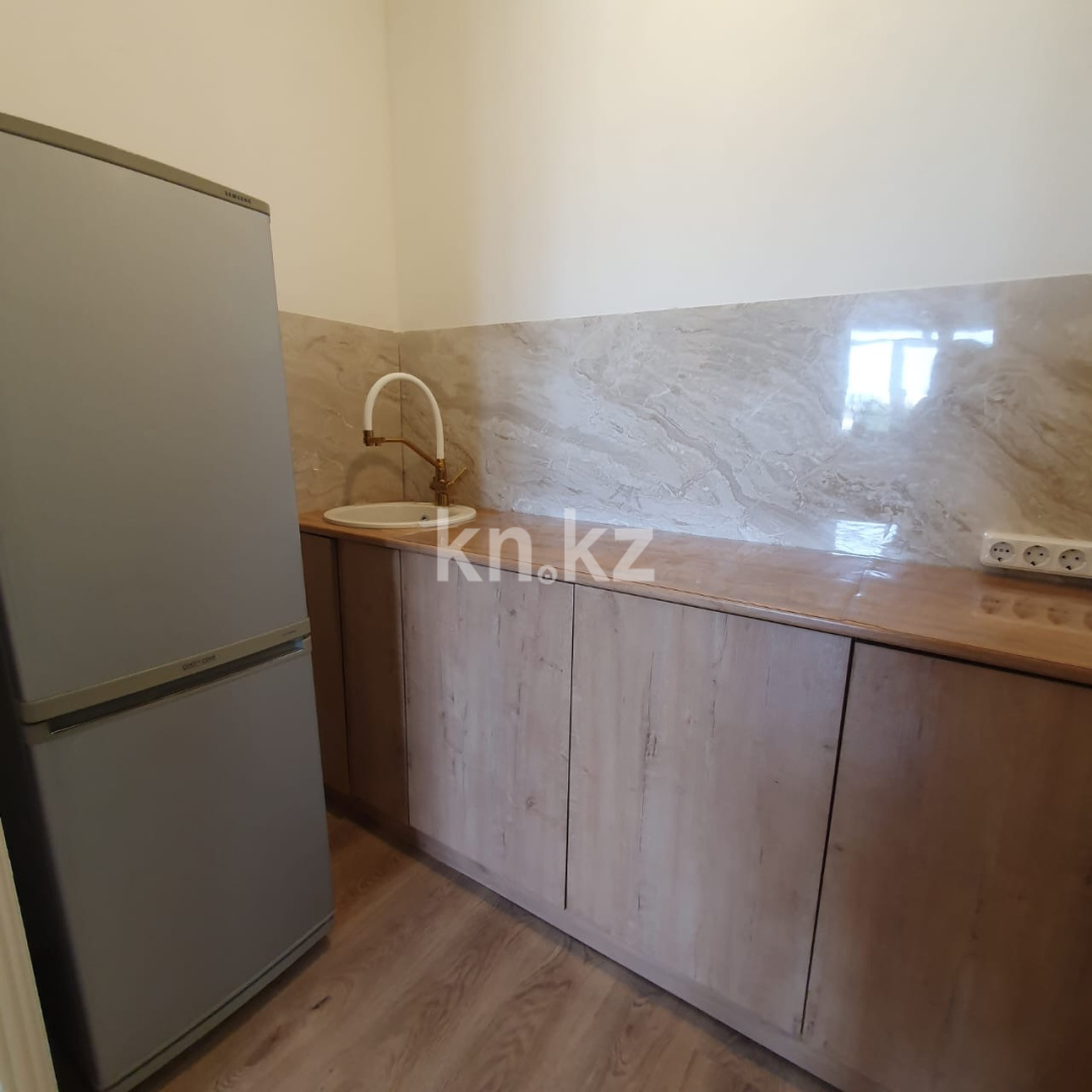 Аренда 2-комнатной квартиры, 60 м², пр. Республики, дом  1/2 - Аренда квартир помесячно в Караганде фото 8 из 12