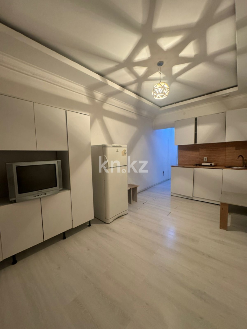 Аренда 1-комнатной квартиры, 21 м², ул. Жаханша Досмухамедулы, дом  20/1 - Продажа квартир в Казахстане фото 1 из 4