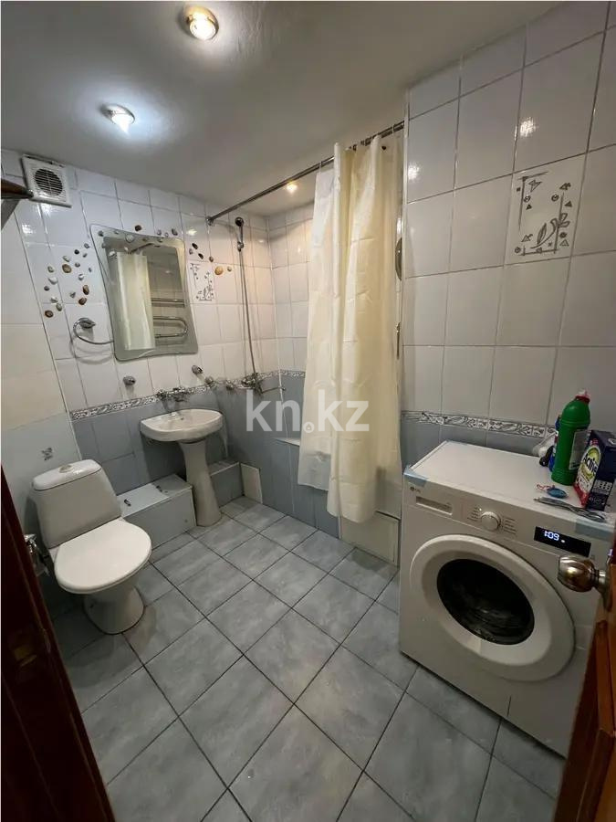 Продажа 3-комнатной квартиры, 58.5 м², ул. Жарокова, дом  217 в Алматы - фото 4