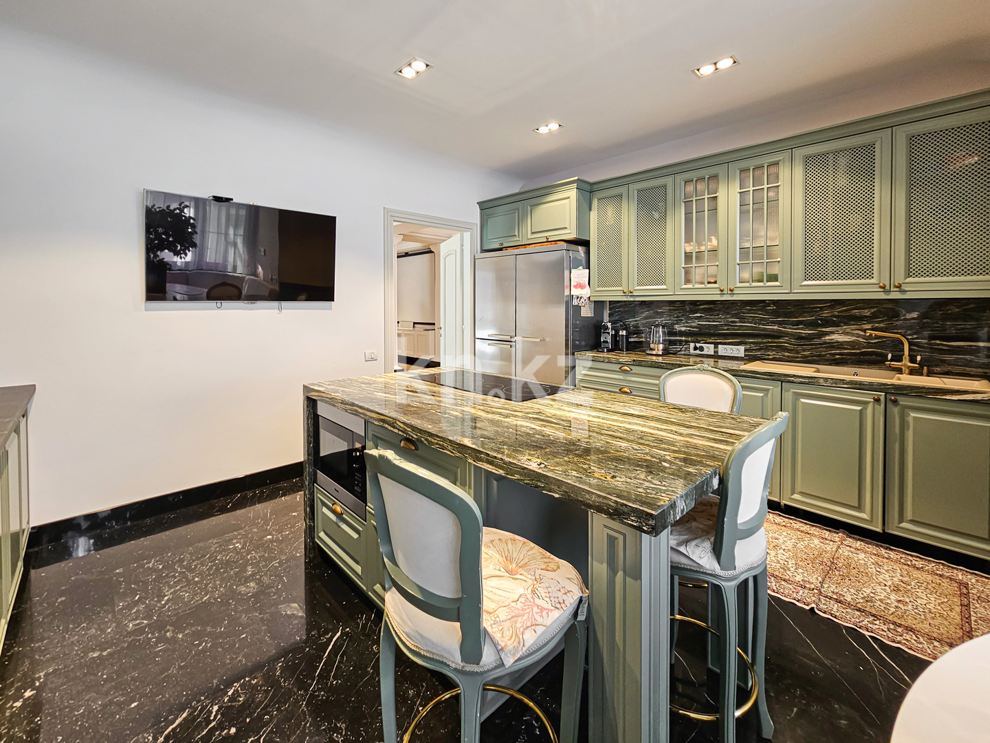 Аренда 6-комнатного дома, 540 м² - Аренда недвижимости в Алматы фото 3 из 40