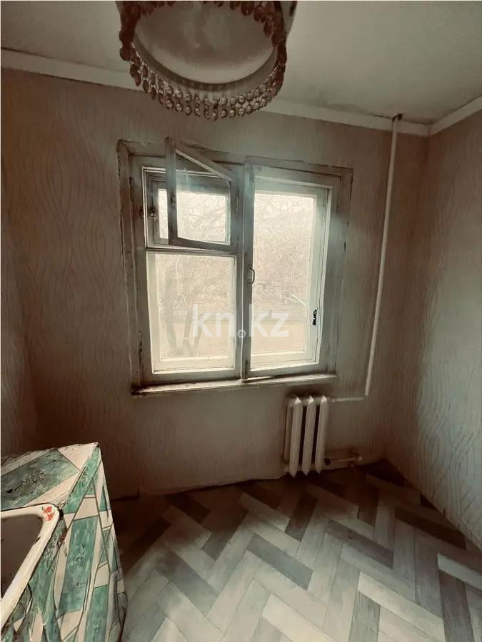 Продажа 3-комнатной квартиры, 47 м², мкр-н 15, дом  5 в Караганде - фото 2