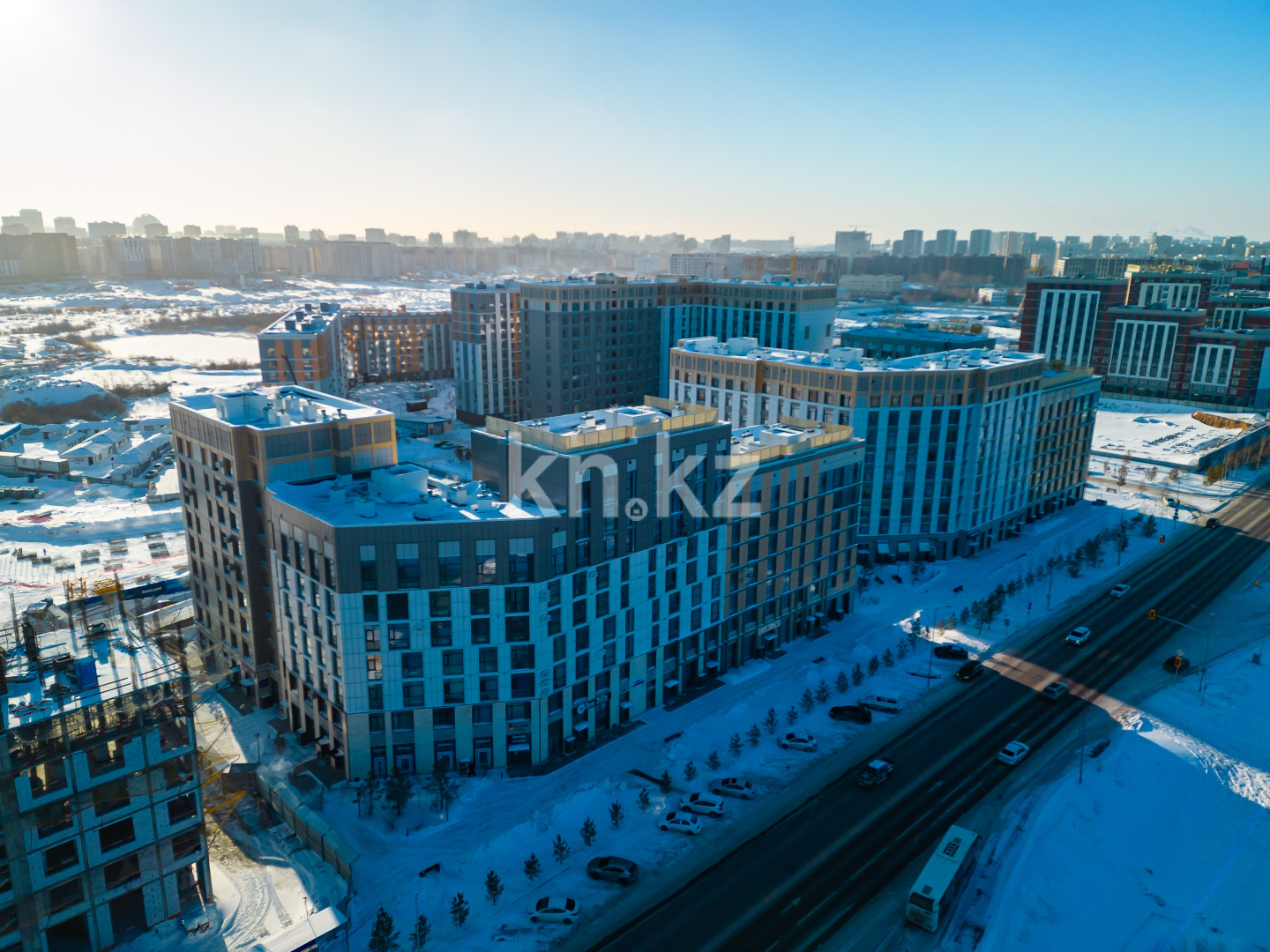 Продажа 1-комнатной квартиры, 42 м², пр. Аль-Фараби, дом  9 в Астане - фото 4 Продажа 1-комнатной квартиры, 42 м², пр. Аль-Фараби, дом  9 в Астане - фото 4