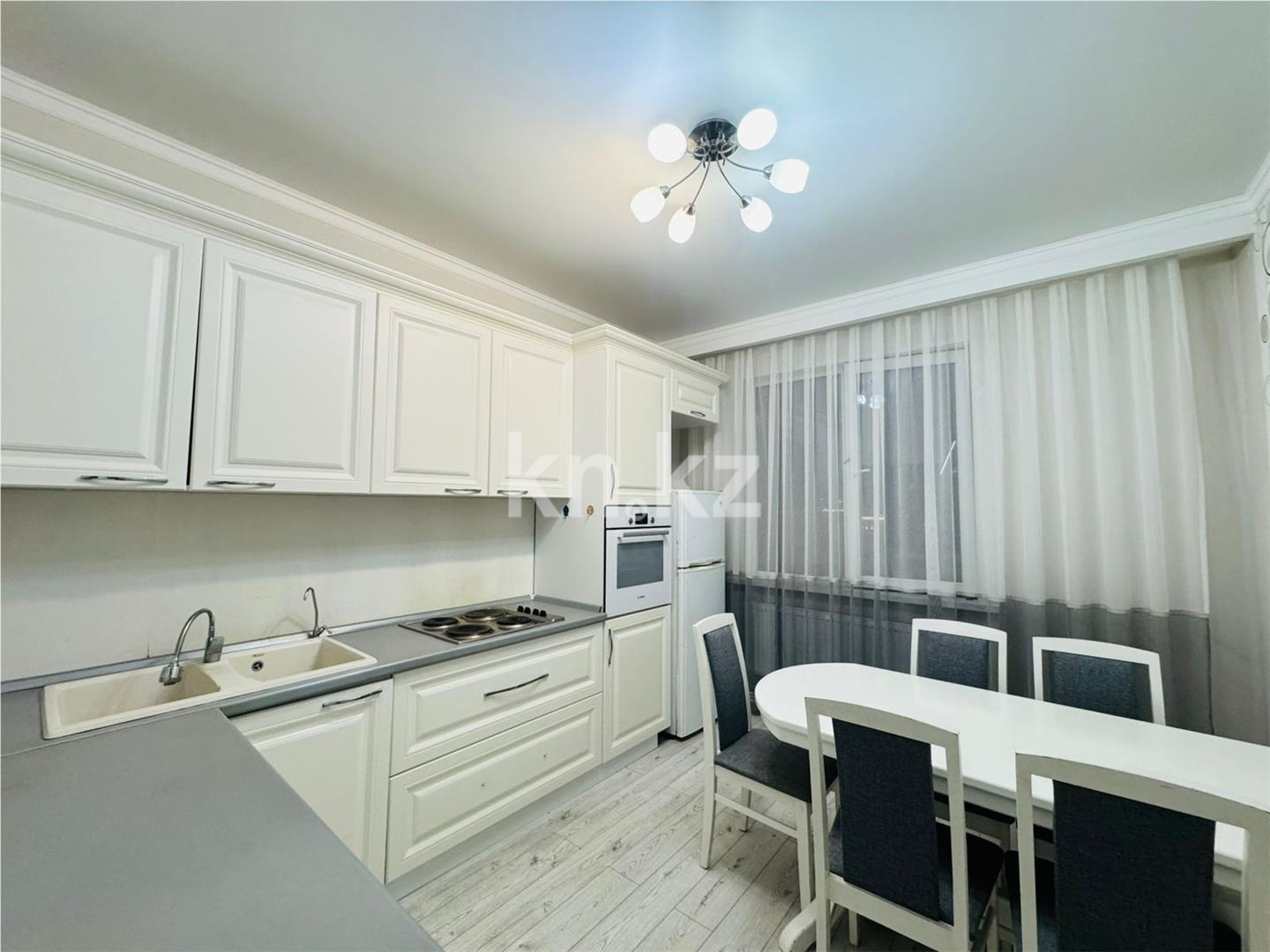 Продажа 3-комнатной квартиры, 85 м², ул. Аманжолова в Астане - фото 6