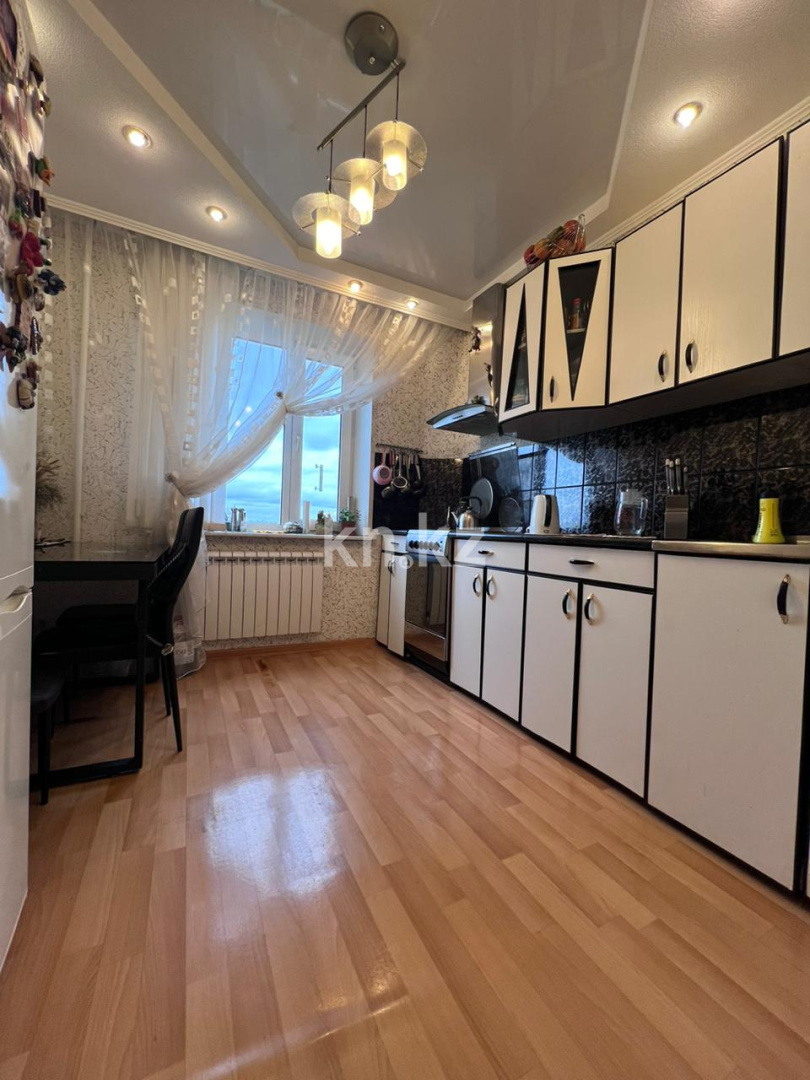 Продажа 4-комнатной квартиры, 87 м², мкр-н Орбита-1, дом  16 - Продажа  четырехкомнатных квартир в Караганде без посредников фото 1 из 20